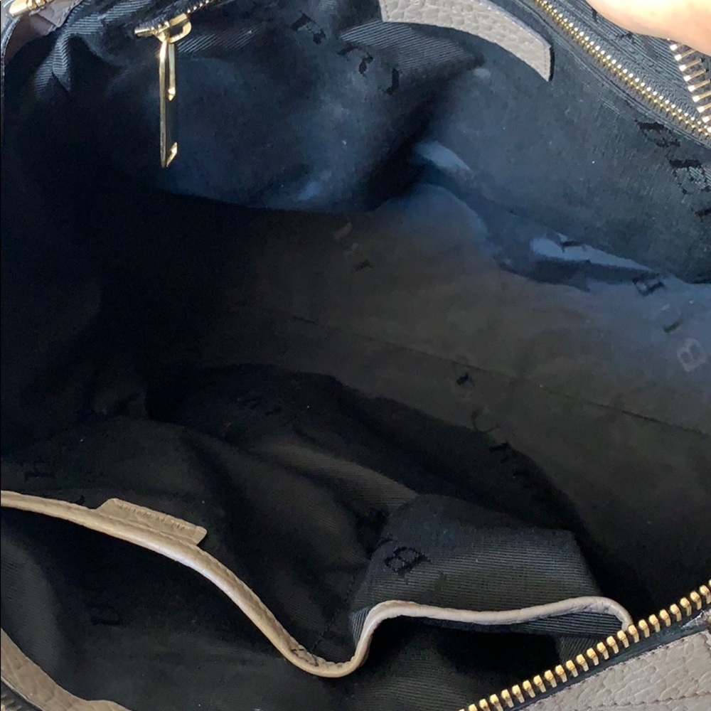 SOLD ~ Perfect Fall Bag - Burberry Gladstone Tote 🍂 - Picture 7 of 8